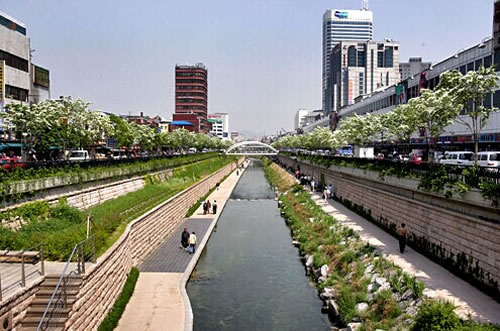 韓國人間天堂首爾清溪川